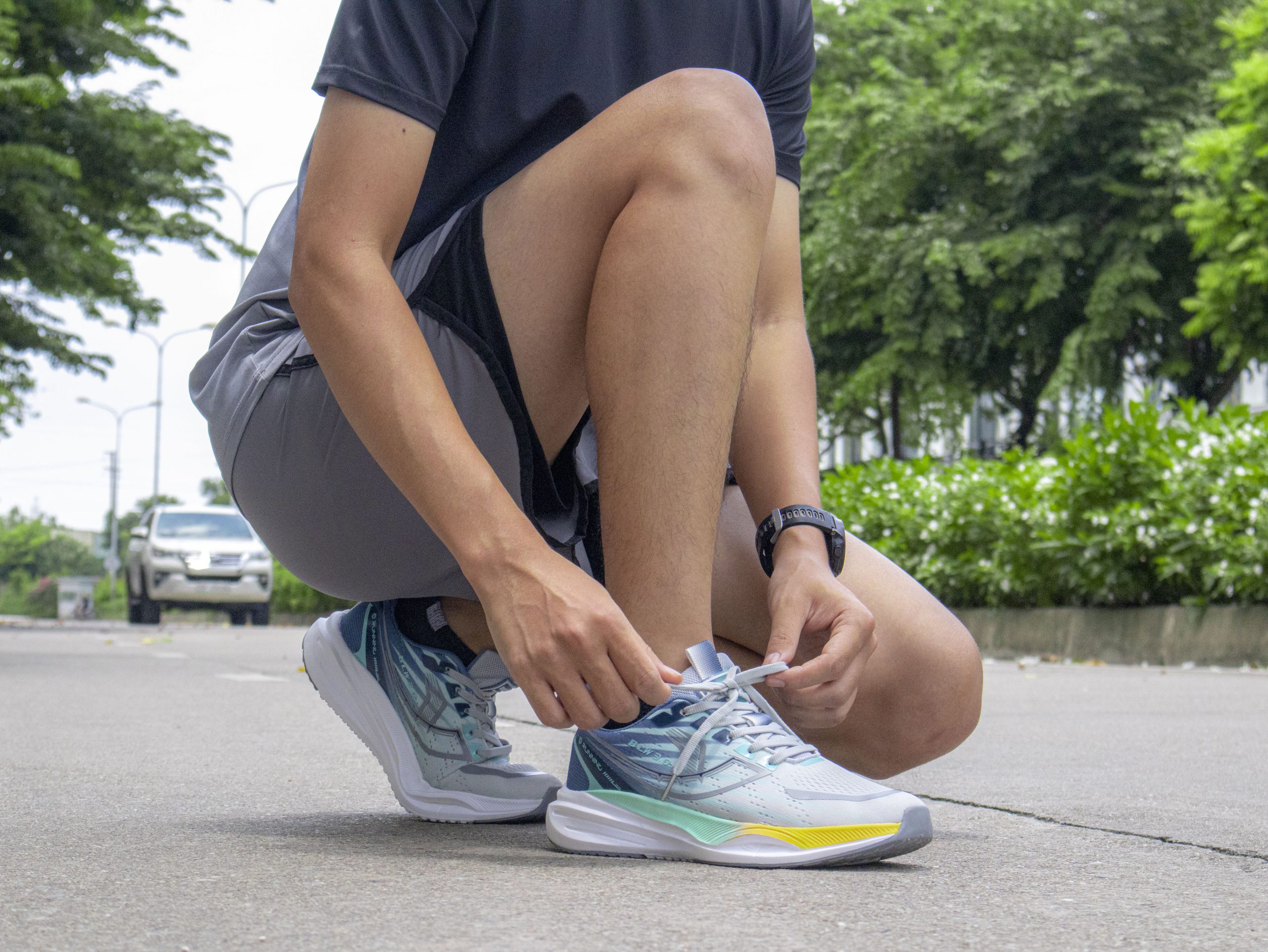 Lựa chọn giày thể thao nam phù hợp vô cùng quan trọng
