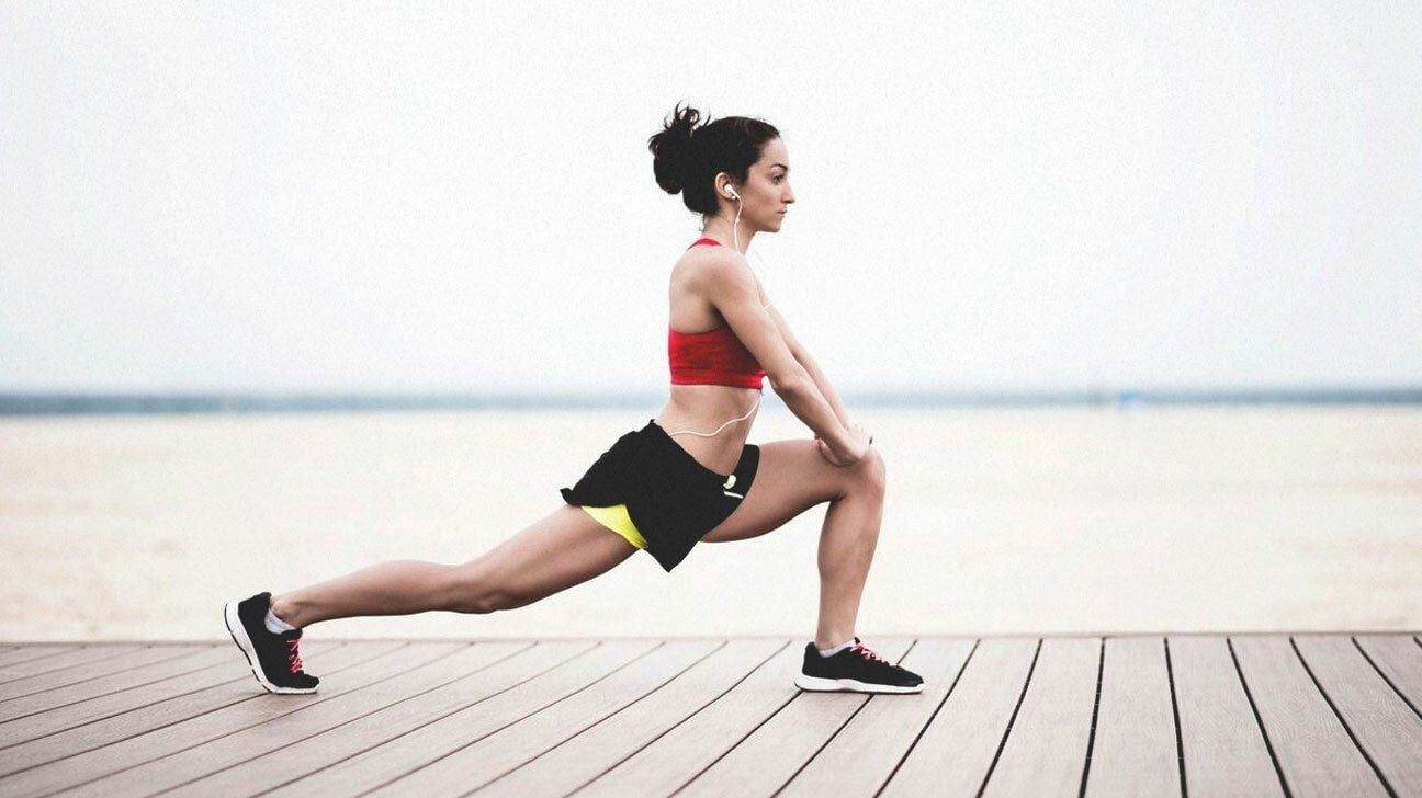 Giãn cơ sau chạy chính là bước cần thiết để góp phần giảm căng cứng (Ảnh: ST)